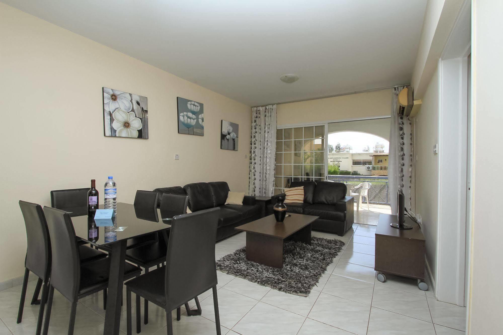 Santa Barbara Complex Daire Limasol Dış mekan fotoğraf
